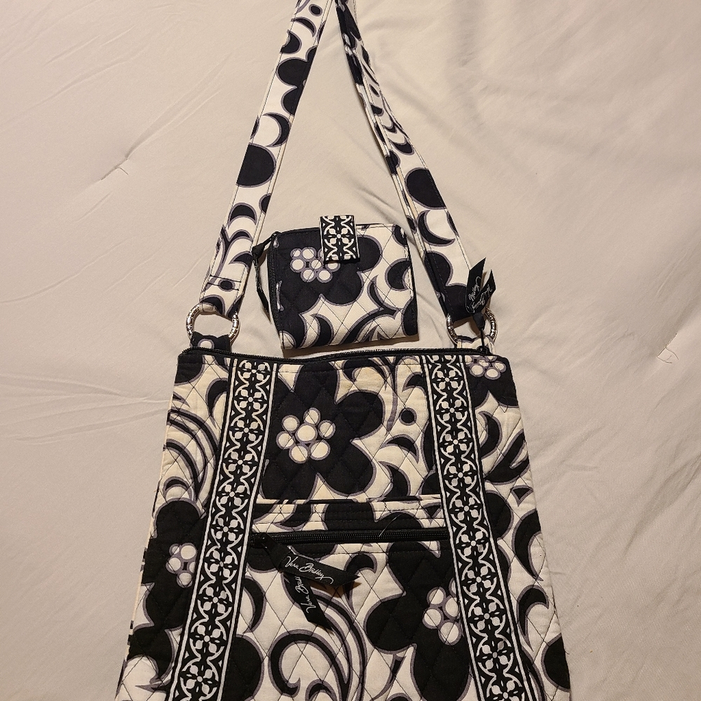 Vera Bradley cross body purse w/ matching wallet